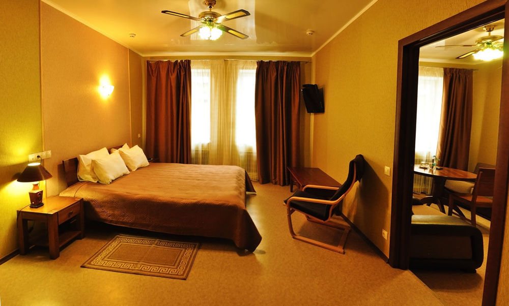 Antwo-Hotel Kharkov Ngoại thất bức ảnh