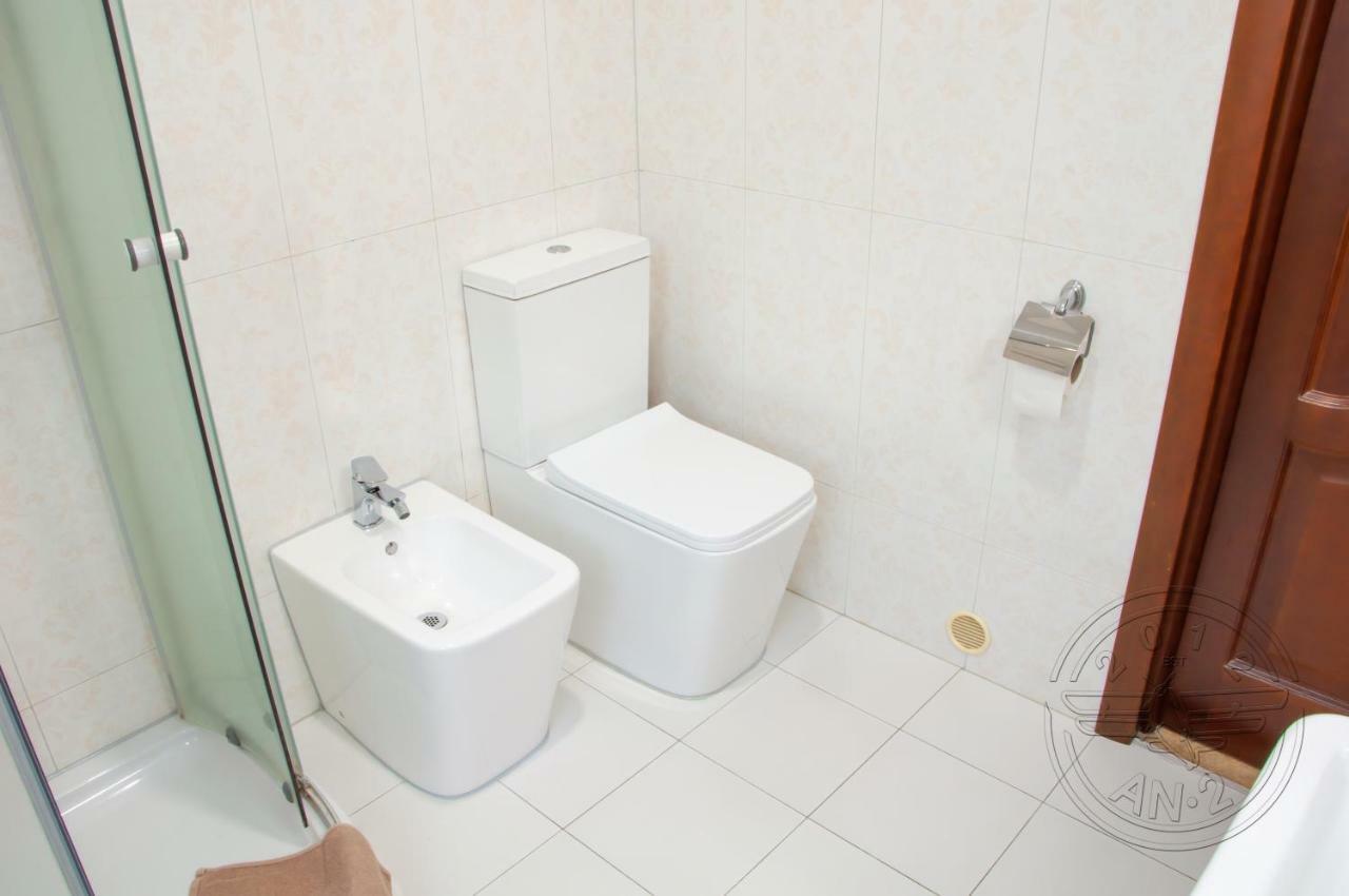 Antwo-Hotel Kharkov Ngoại thất bức ảnh